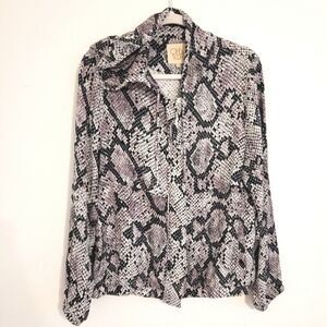 Chaser snake skin patern hooded jacket size L